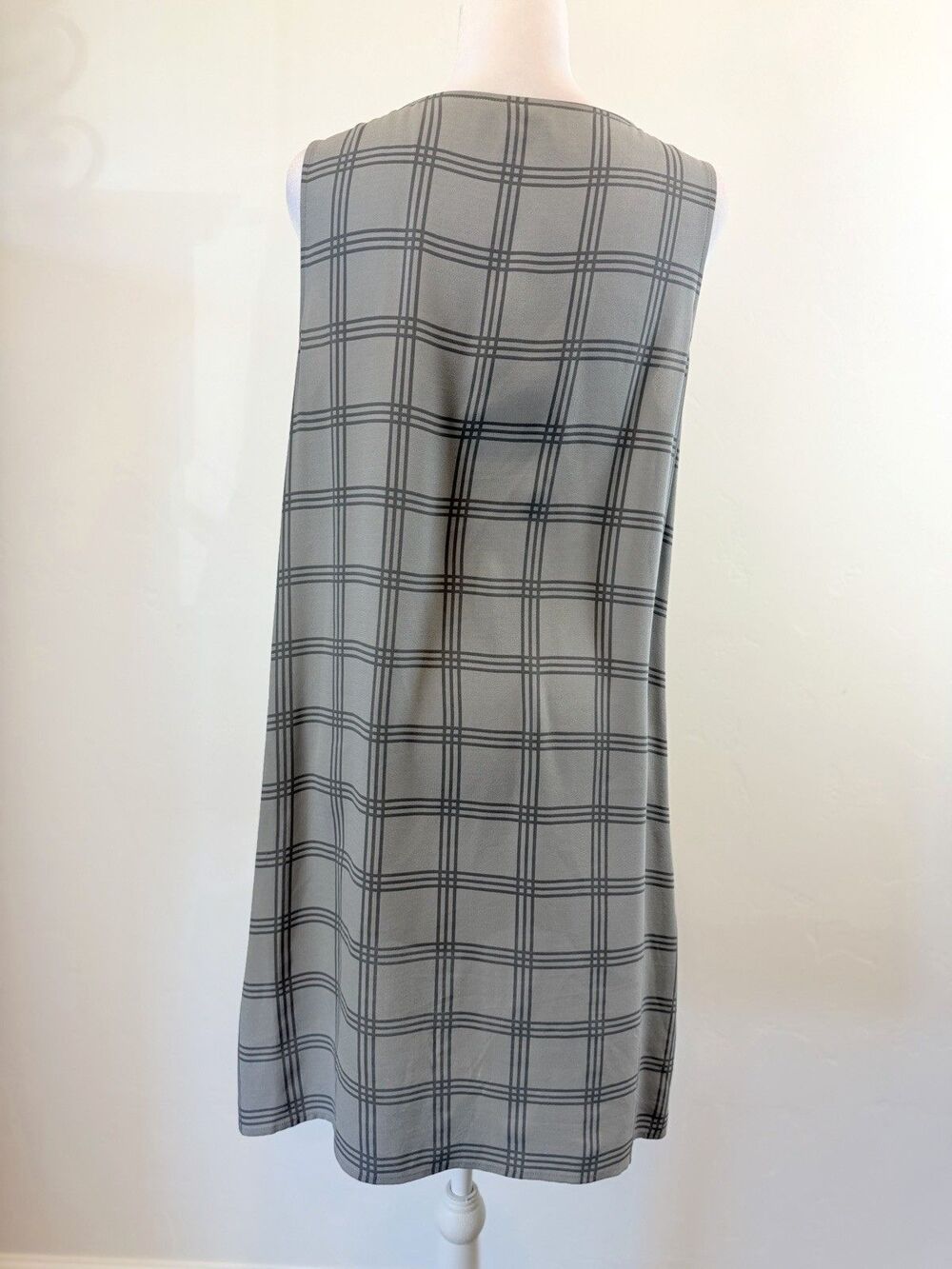 Eileen Fisher Women’s S/P Gray Plaid Sleeveless Silk Tunic Top Long Relaxed Fit - Picture 5 of 9